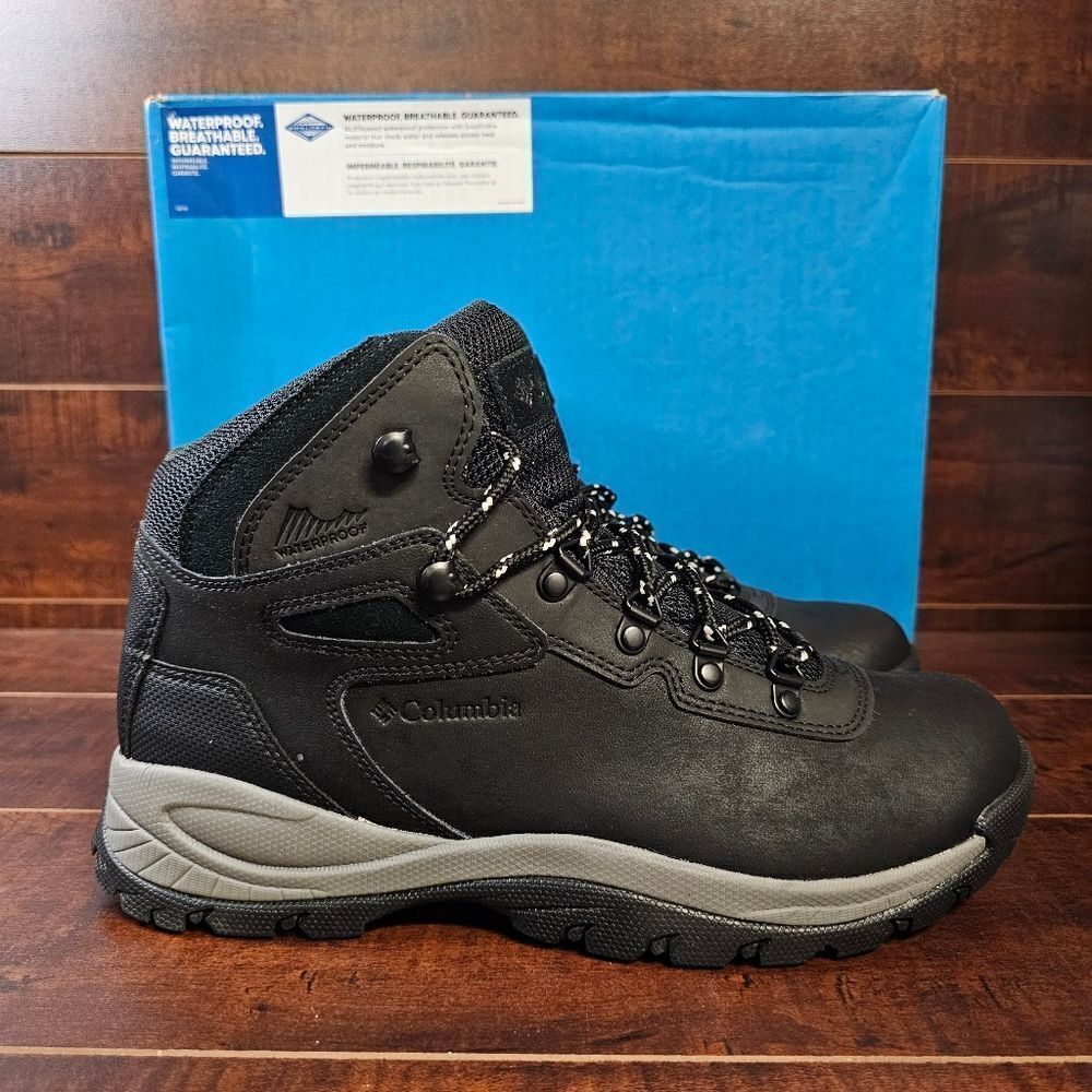 Columbia Newton Ridge Plus Waterproof Black Athletic Hiking Boot Women Sz 7 WIDE